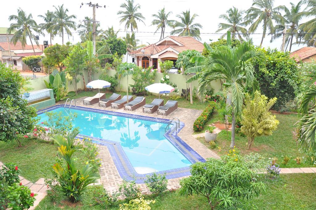Solomon Beach Hotel Marawila Eksteriør bilde