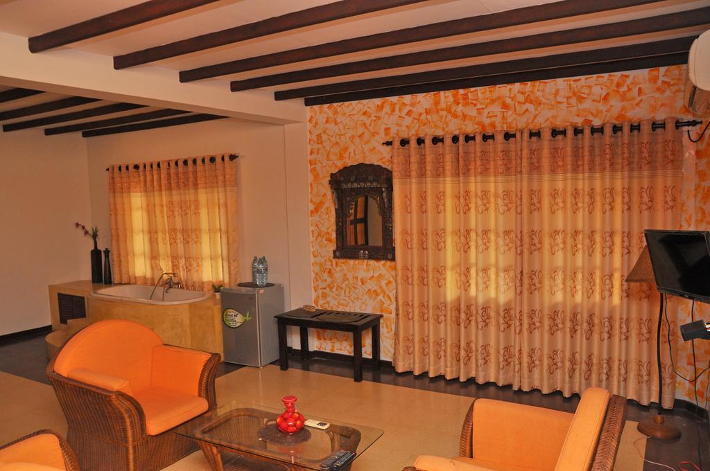 Solomon Beach Hotel Marawila Rom bilde